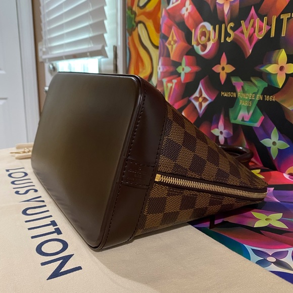 👜👜👜Authentic Louis Vuitton Alma PM Damier Ebene - Picture 7 of 16